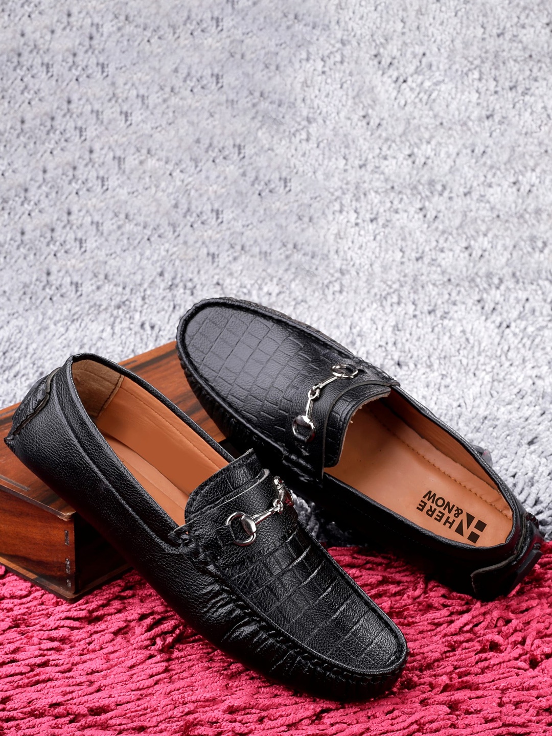 

HERE&NOW Men Textured Horsebit Loafers, Black