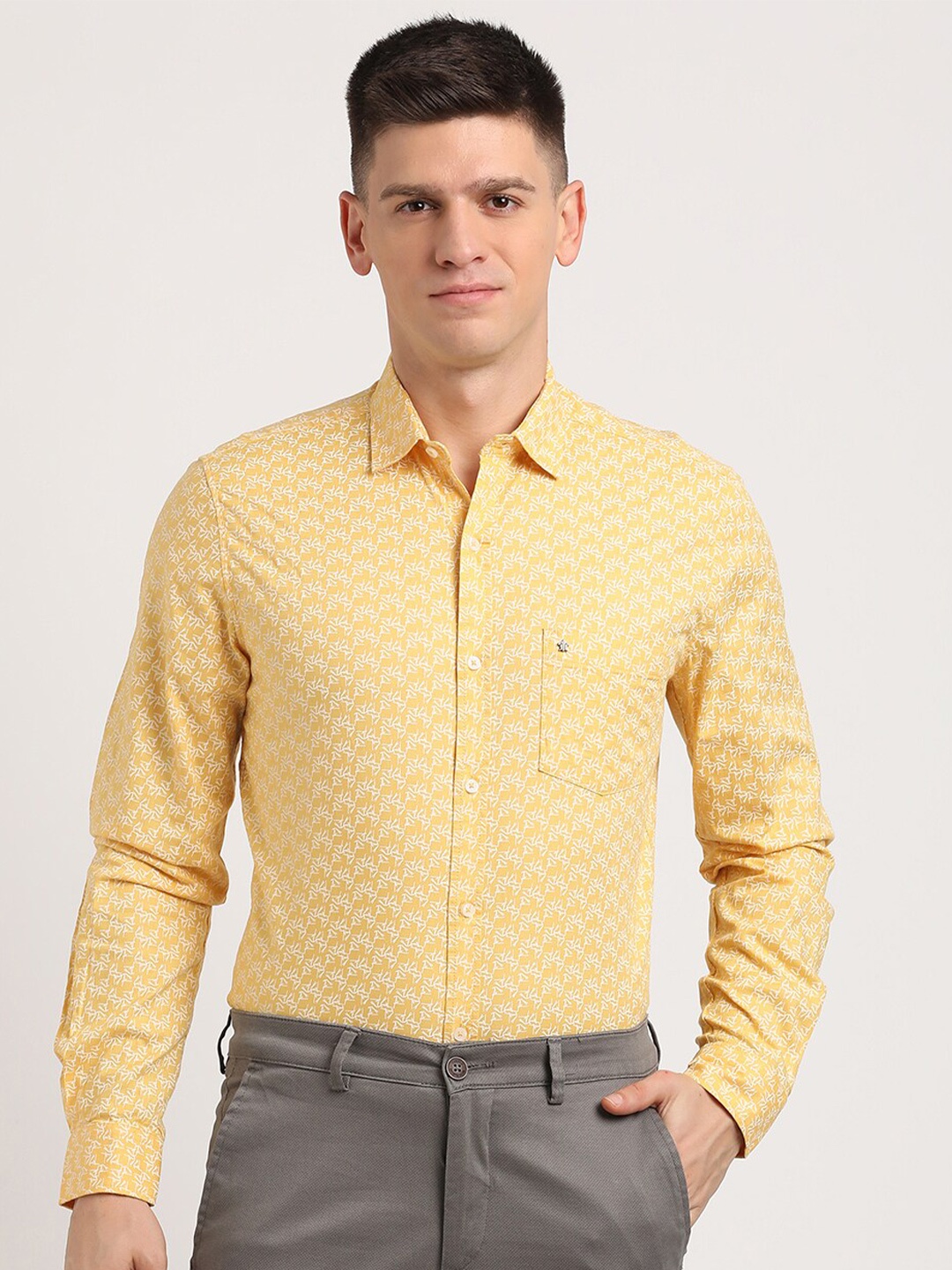 

Turtle Relaxed Slim Fit Floral Printed Pure Cotton Casual Shirt, Yellow