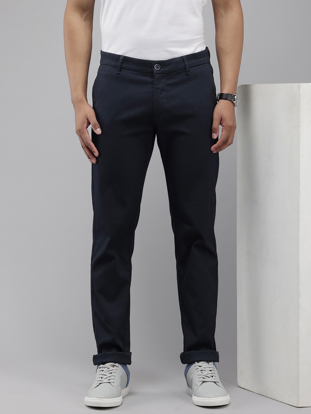 

U.S. Polo Assn. Men Textured Denver Slim Fit Trousers, Navy blue