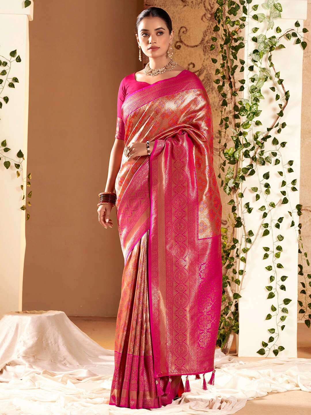 

Mitera Ethnic Motifs Woven Design Zari Jacquard Banarasi Saree, Orange