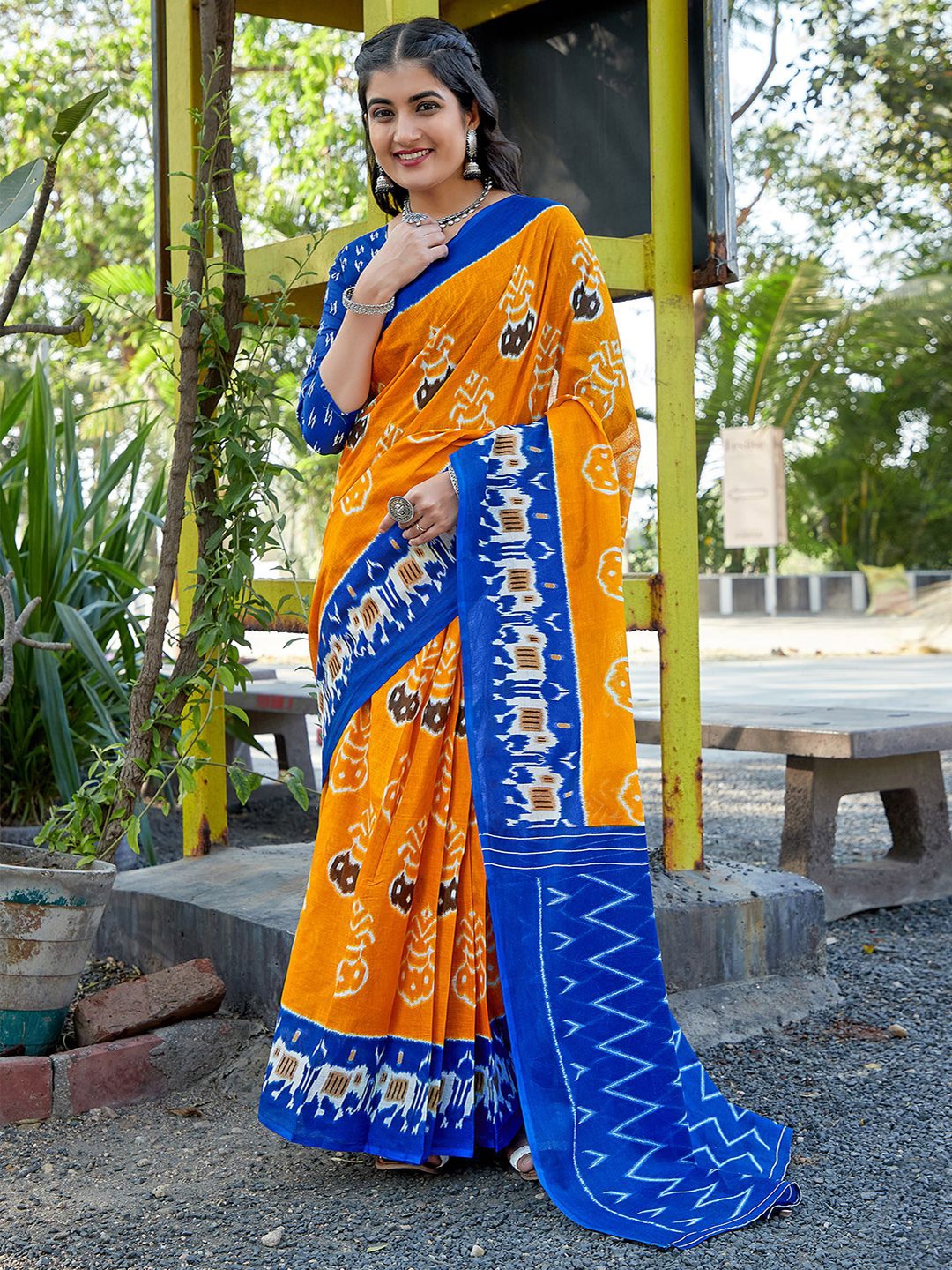 

Mitera Ethnic Motifs Block Print Saree, Yellow