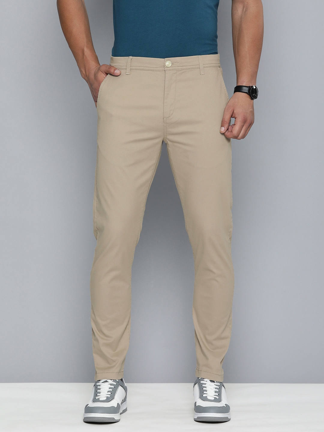 

Flying Machine Men Solid Tapered Fit Chinos, Beige