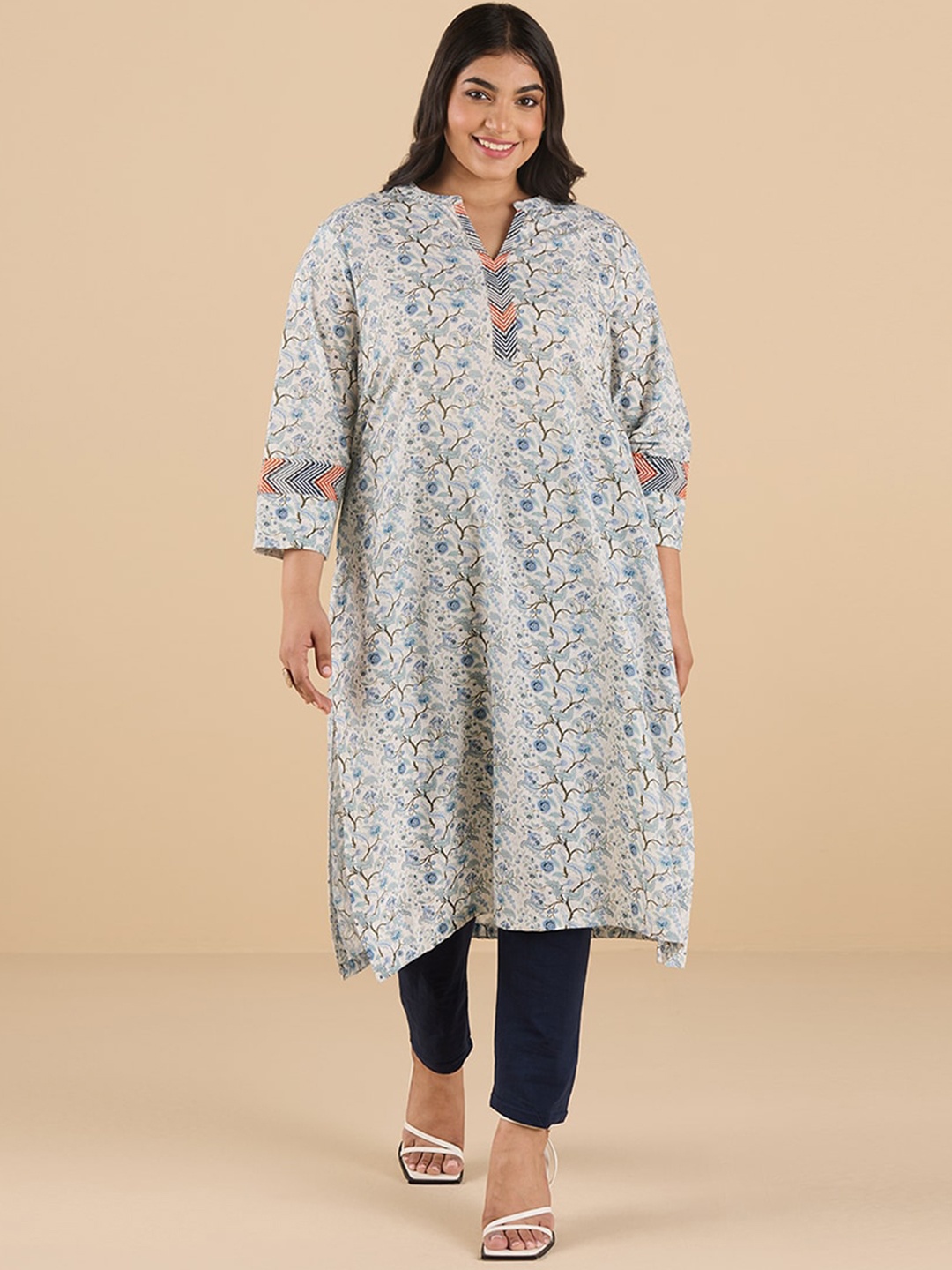 

Big Hello - The Plus Life Floral Printed Mandarin Collar Cotton Straight Kurta, White