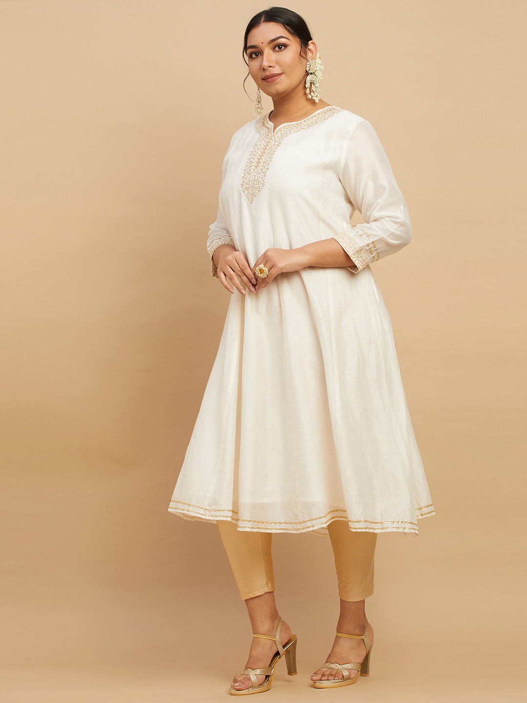 

Big Hello - The Plus Life Women Geometric Keyhole Neck Flared Sleeves Gotta Patti Anarkali Kurta, Cream