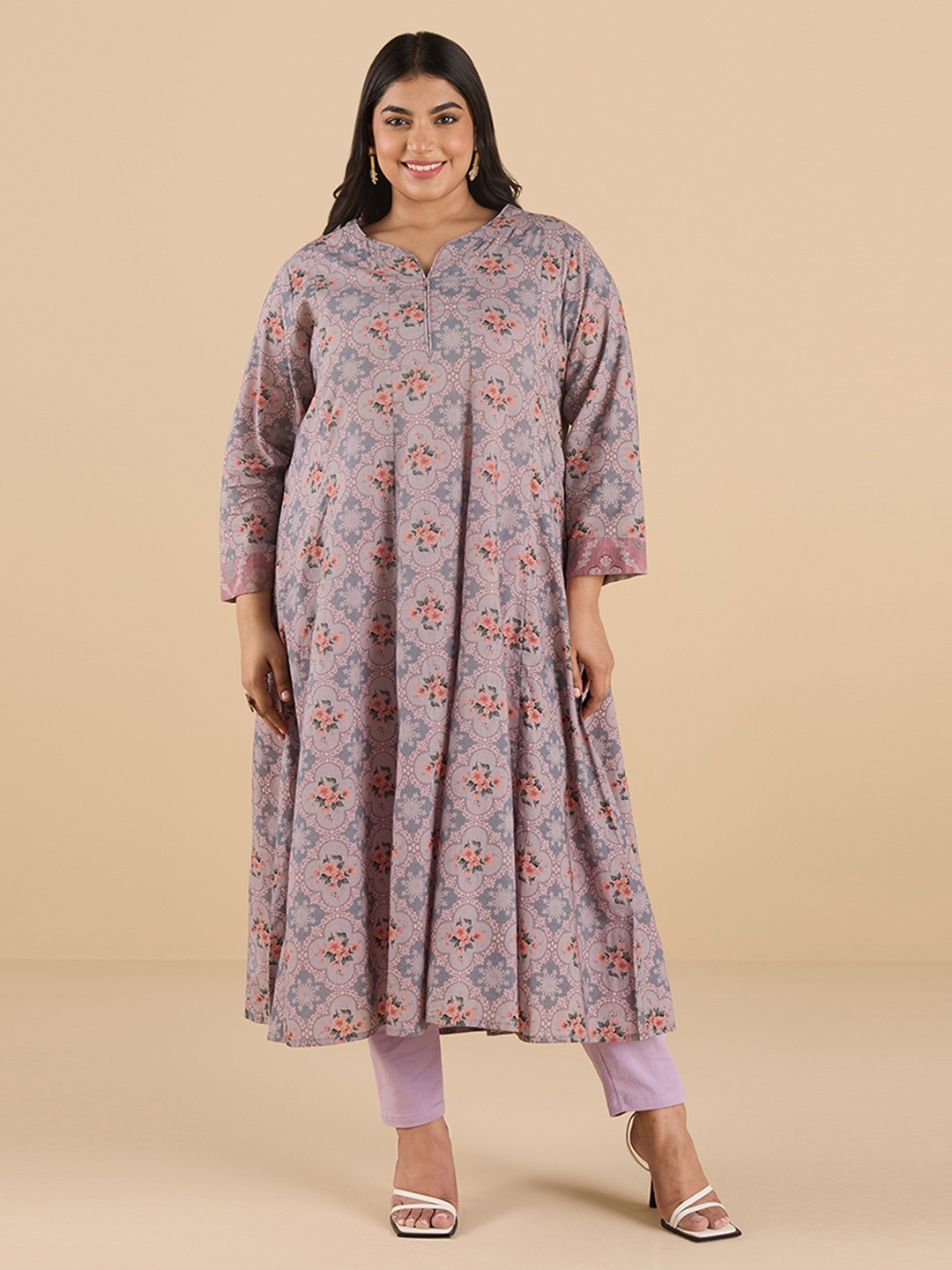 

Big Hello - The Plus Life Women Embroidered Sequinned Kurta, Purple