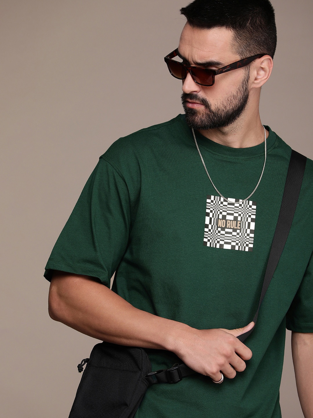

Roadster Men Printed Drop-Shoulder Sleeves Pure Cotton T-shirt, Green