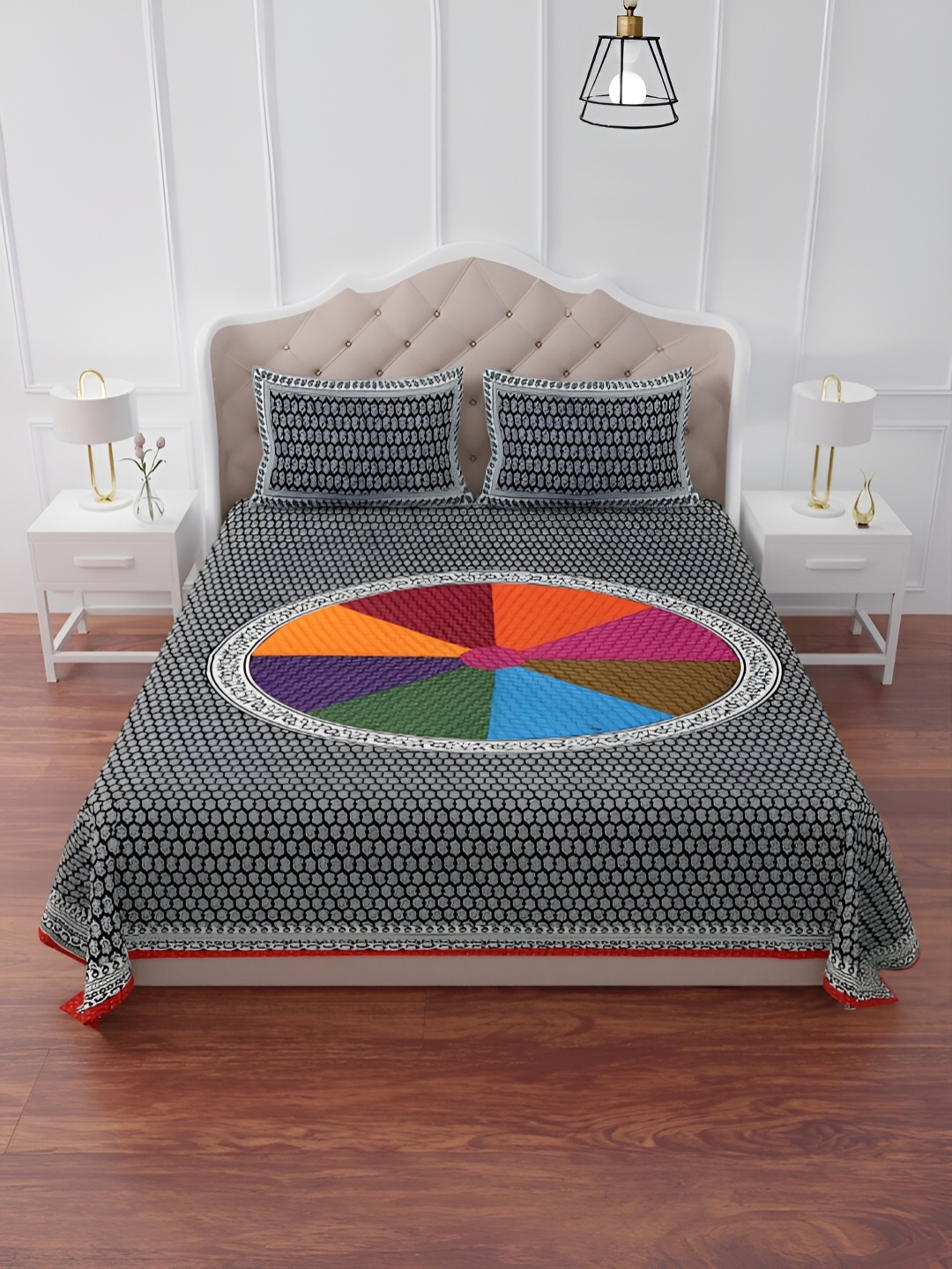 

The Craft Monk Black & White Printed 240 TC King Bedsheet with 2 Pillow Covers