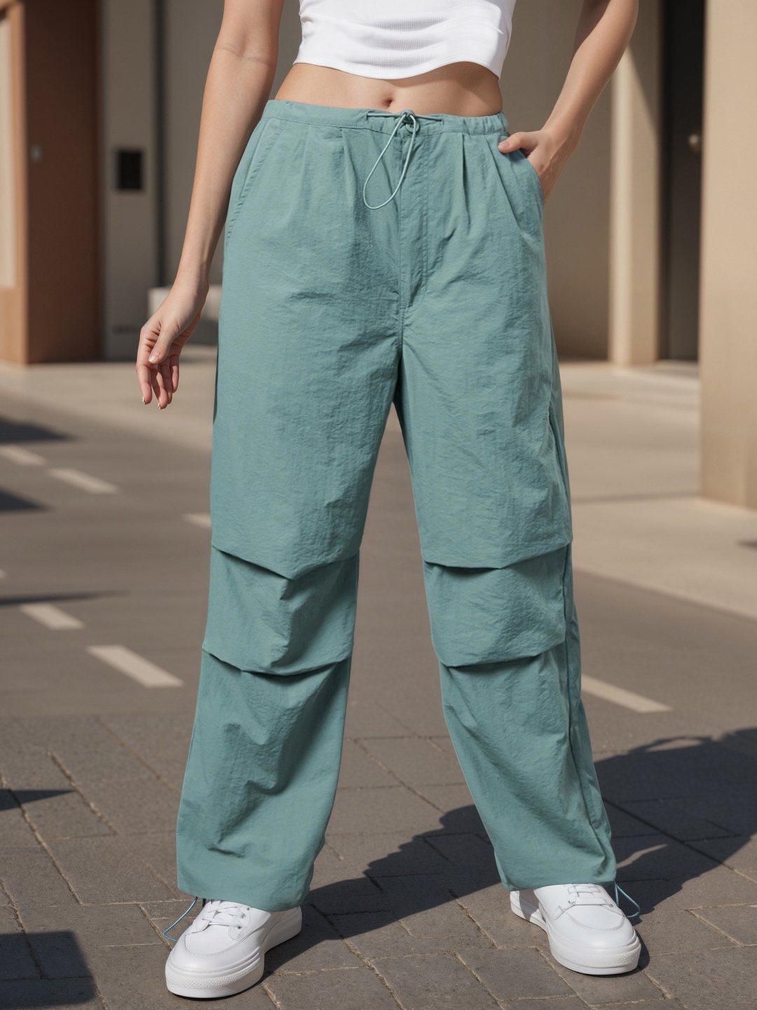 

Bewakoof Women Baggy Oversized Parachute Pants, Green