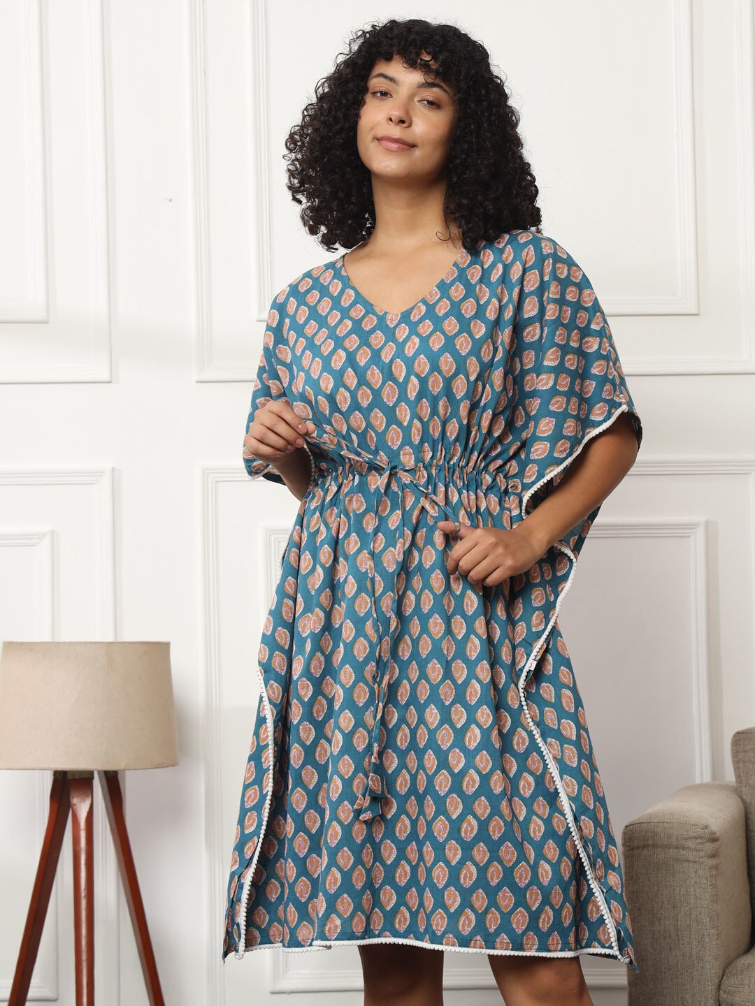 

Bannos Swagger Blue Ethnic Motifs Printed Pure Cotton Kaftan Nightdress