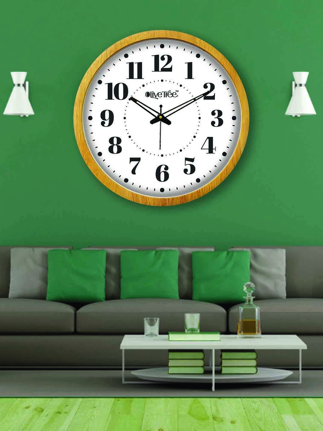 

OLIVE TREE Cream-Coloured & Black Textured Wooden Vintage Wall Clock