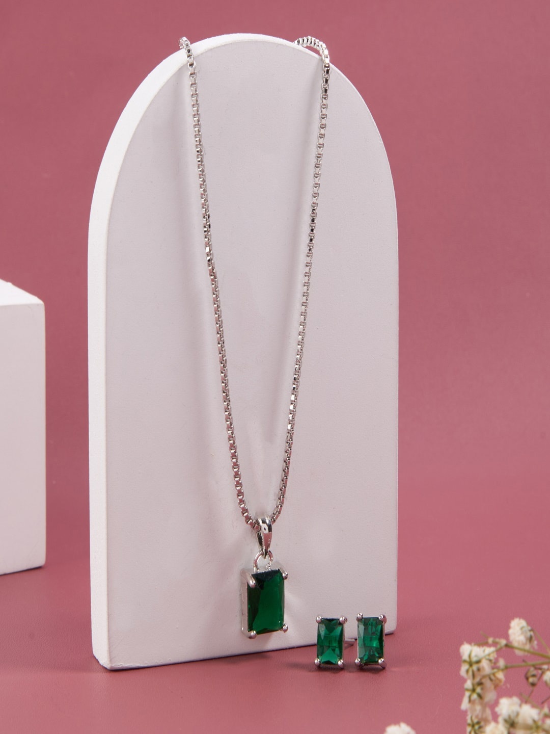 

SATJEWEL Silver-Plated Stones Studded Pendant Set