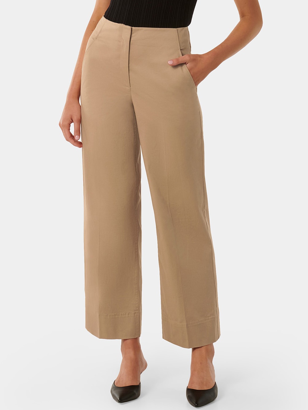 

Forever New Women Relaxed Flared Cropped High-Rise Trousers, Beige