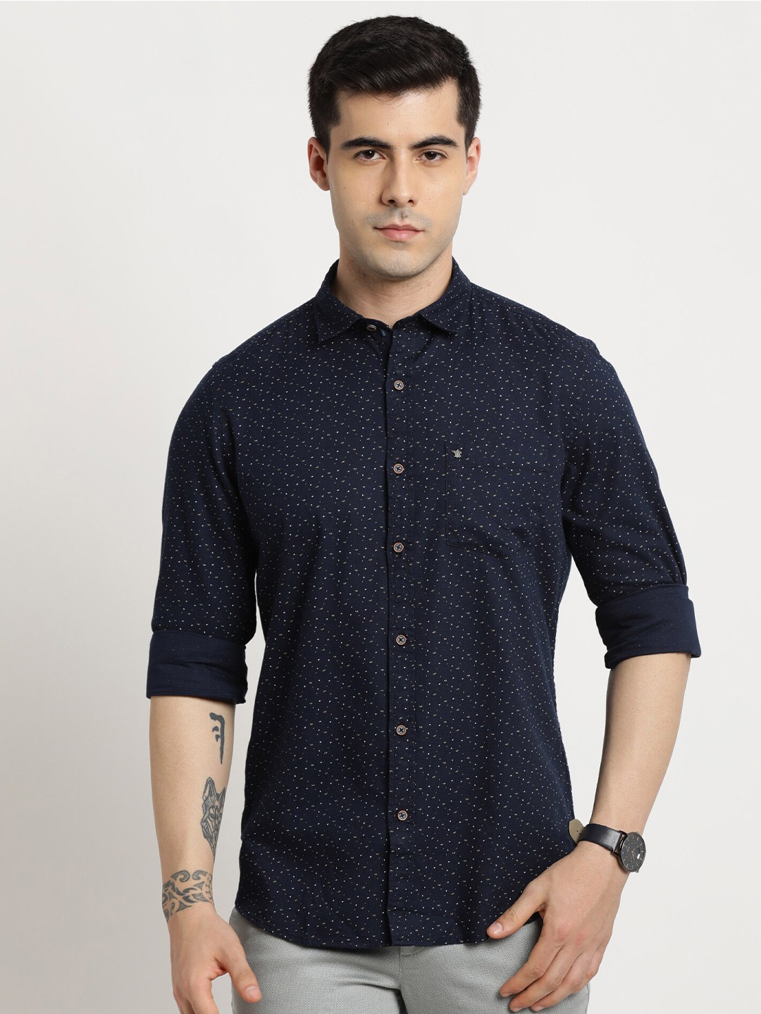 

Turtle Relaxed Slim Fit Micro Ditsy Printed Spread Collar Cotton Casual Shirt, Navy blue