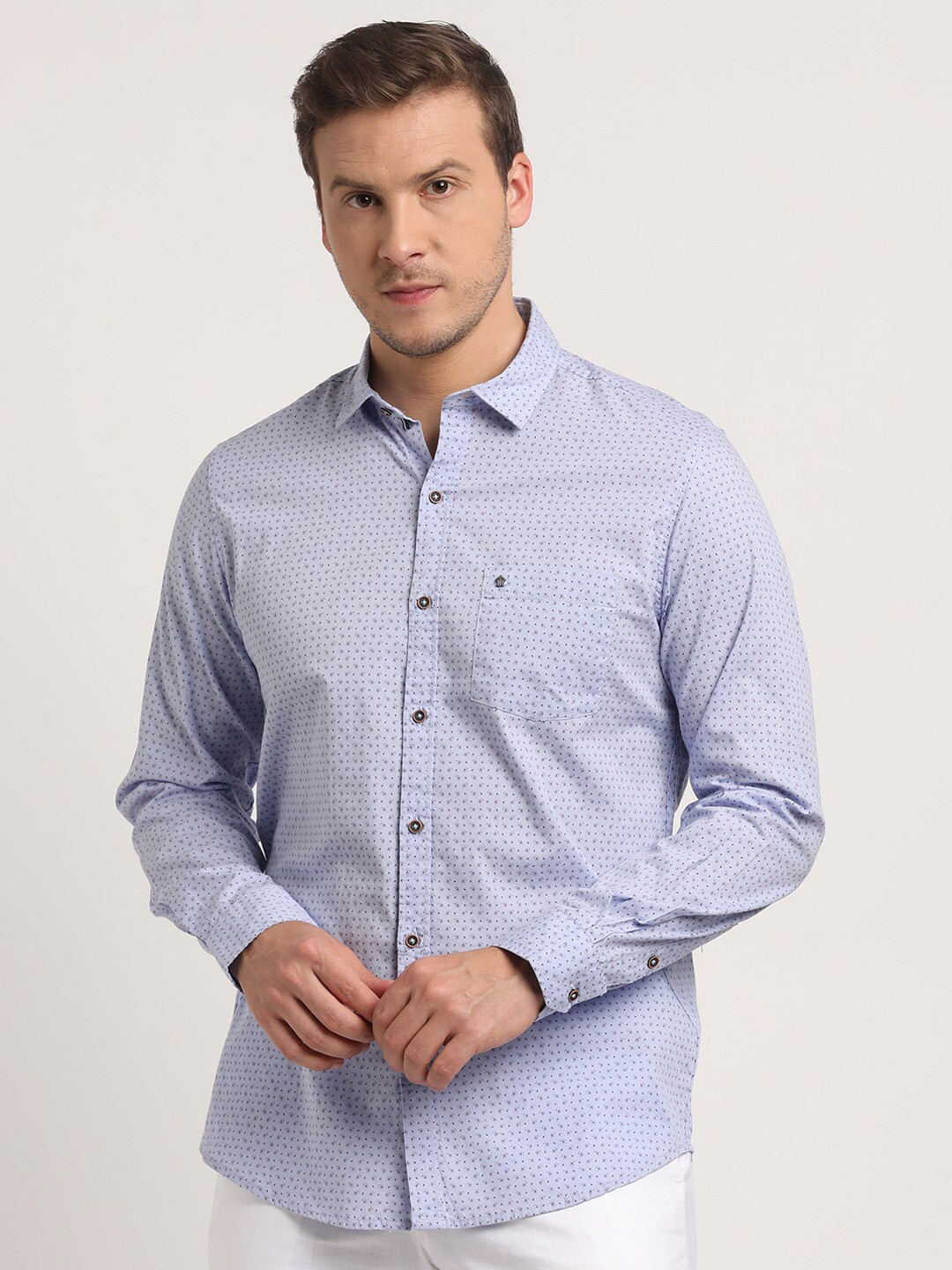 

Turtle Relaxed Slim Fit Micro Ditsy Printed Spread Collar Pure Cotton Casual Shirt, Blue