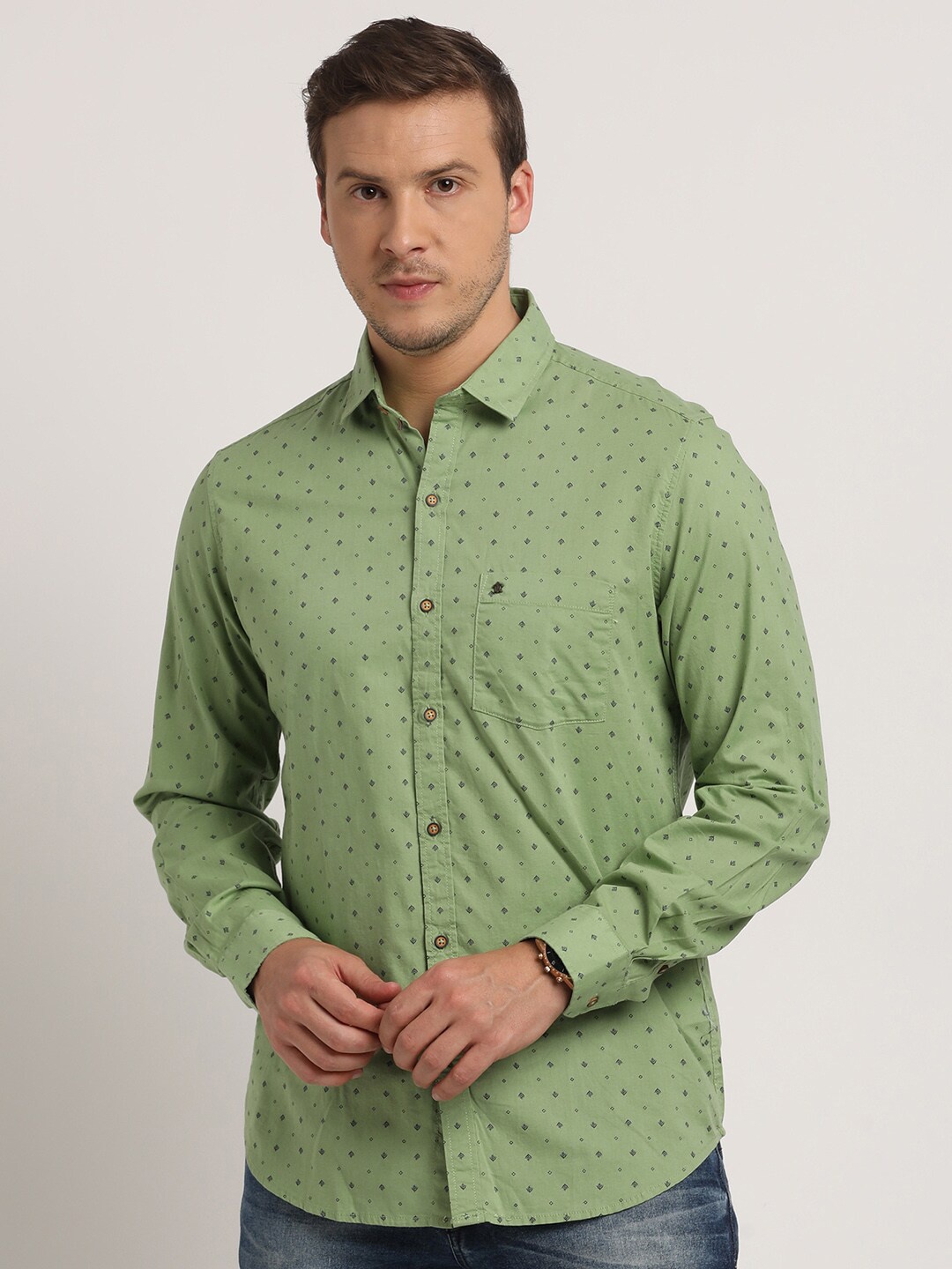 

Turtle Relaxed Slim Fit Micro Ditsy Printed Pure Cotton Casual Shirt, Green