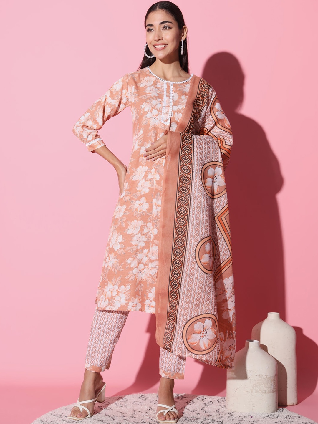 

J.KANJI Women Floral Printed Gotta Patti Pure Cotton Kurta With Trouser & Dupatta, Orange