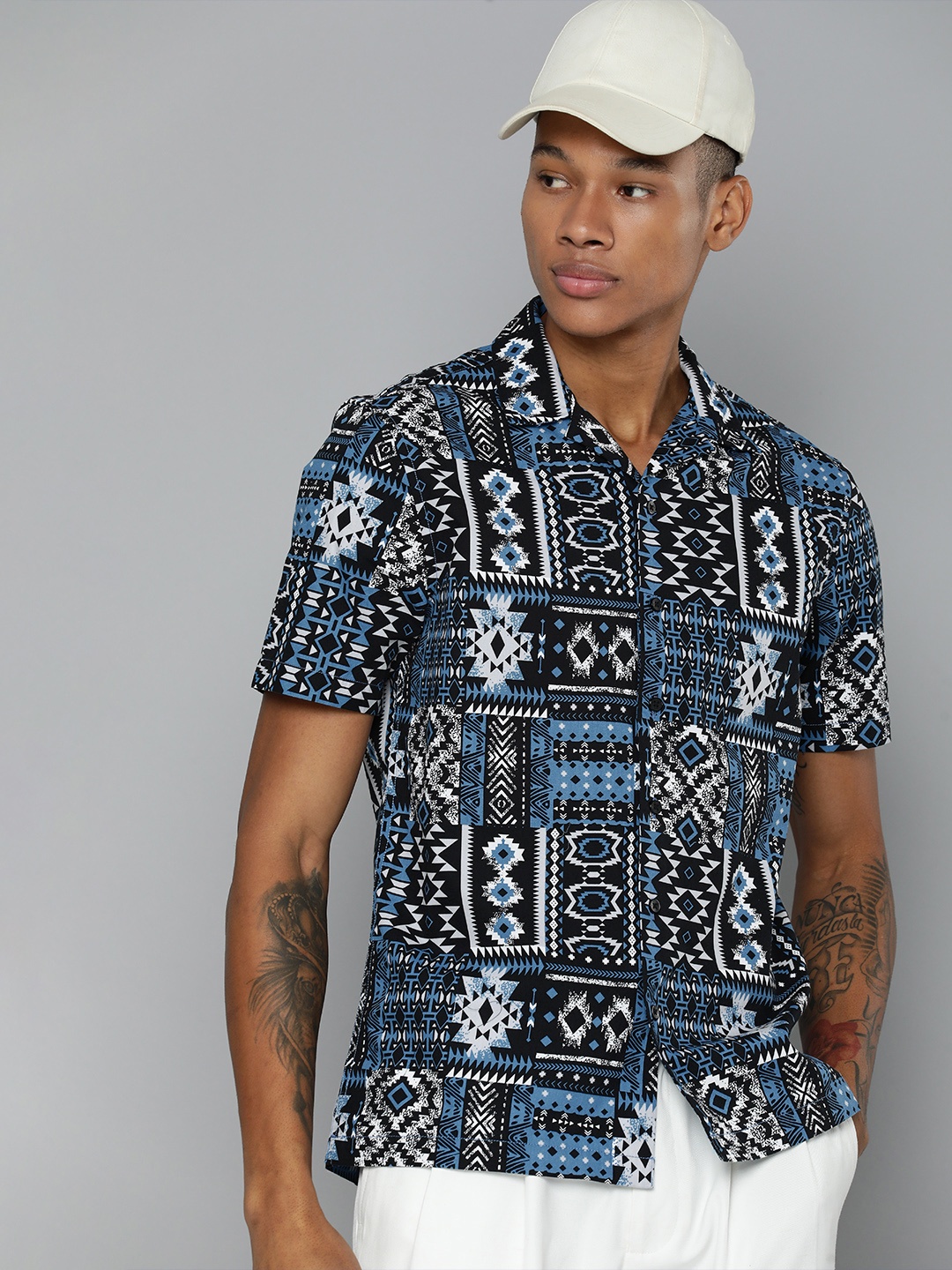 

Flying Machine Pure Cotton Geometric Printed Casual Shirt, Blue