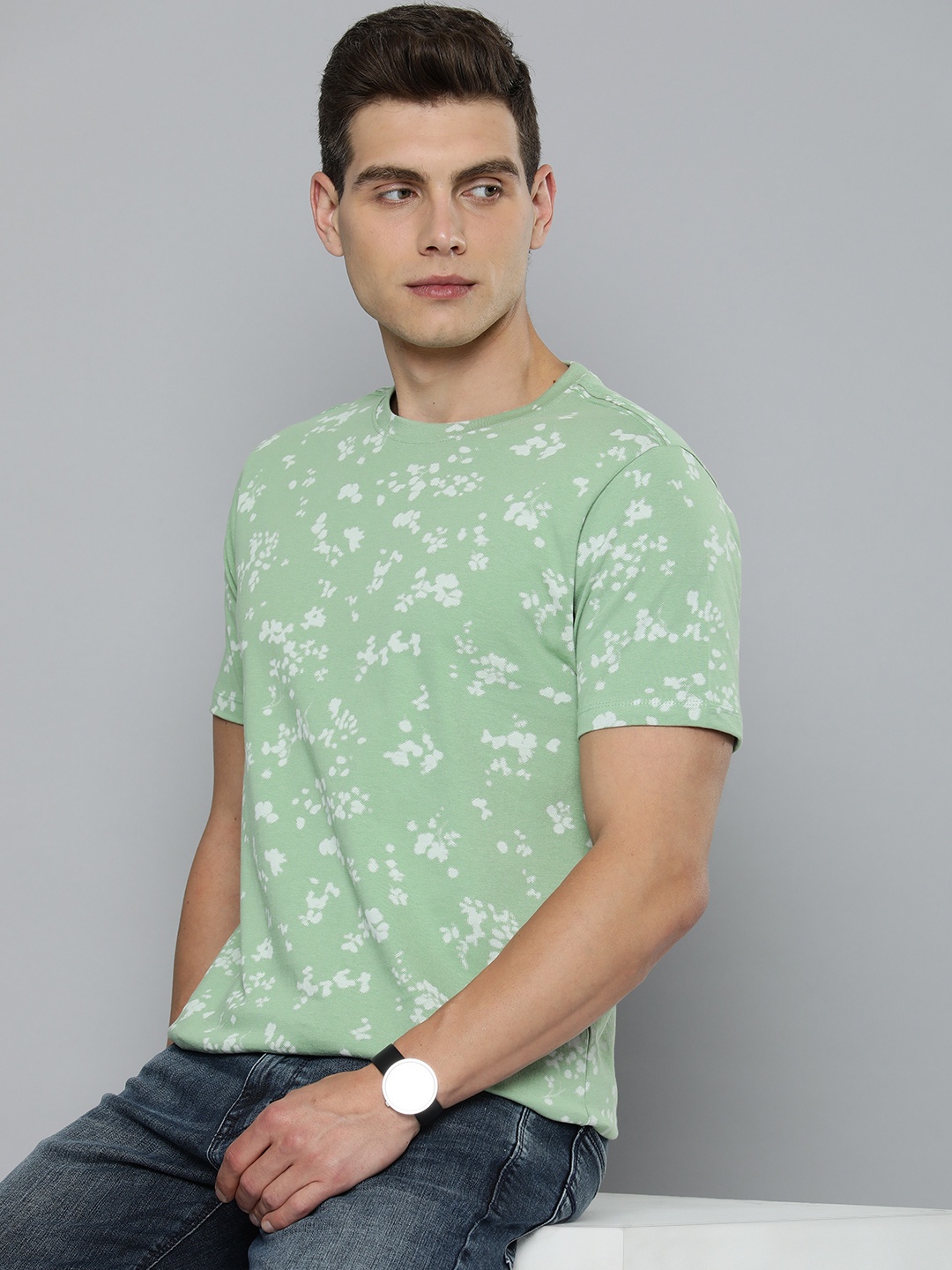 

Flying Machine Pure Cotton Abstract Printed T-shirt, Green