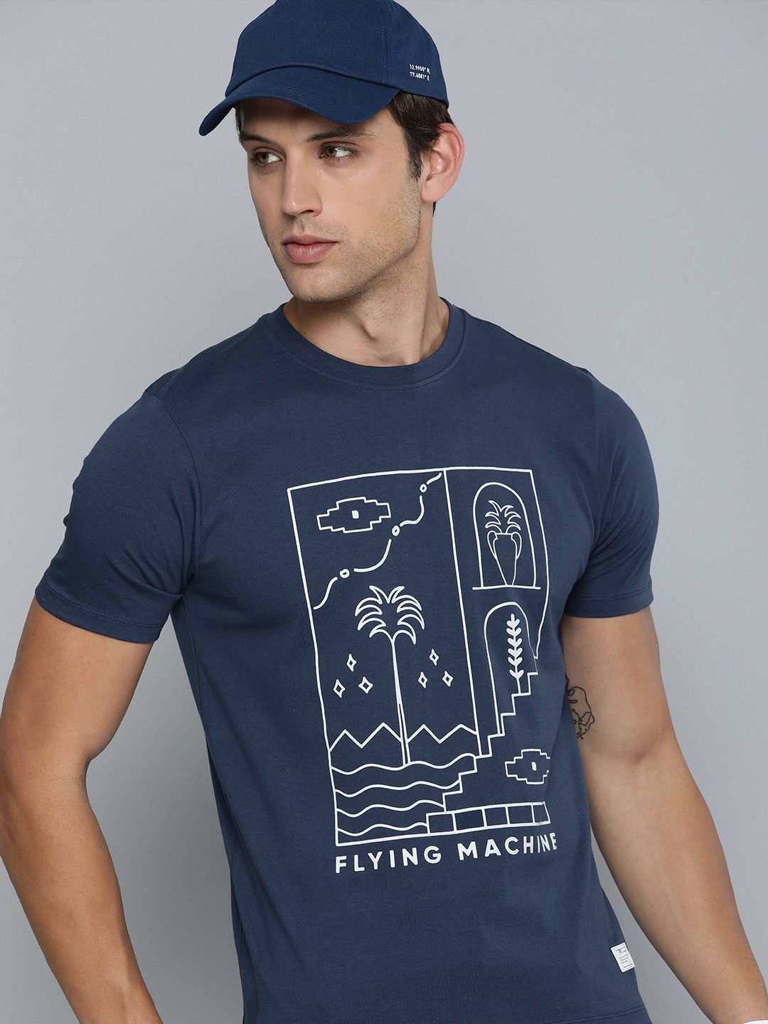 

Flying Machine Pure Cotton Regular Fit Graphic Printed T-shirt, Navy blue