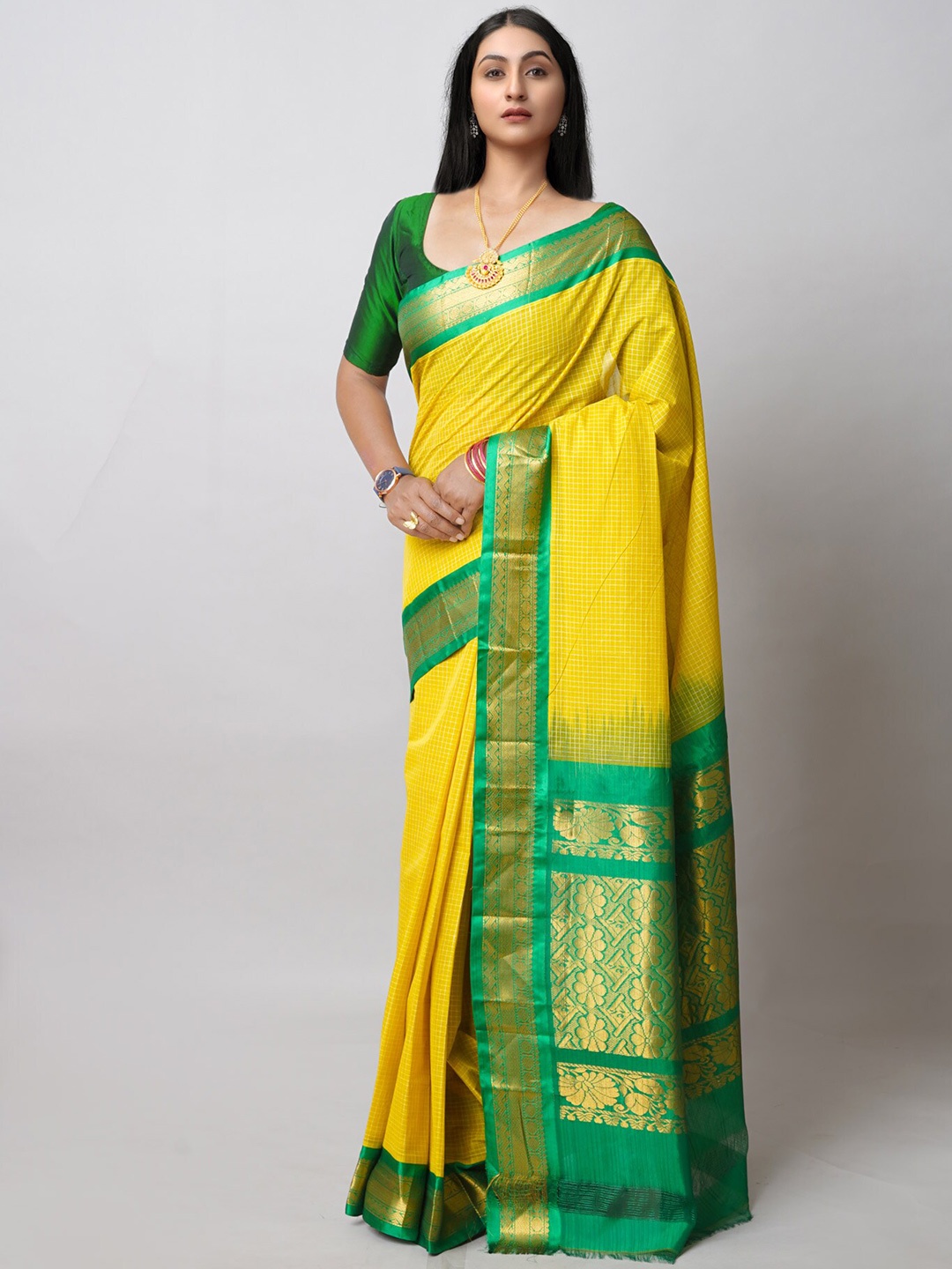 

Unnati Silks Woven Design Zari Pure Cotton Handloom Gadwal Saree, Green