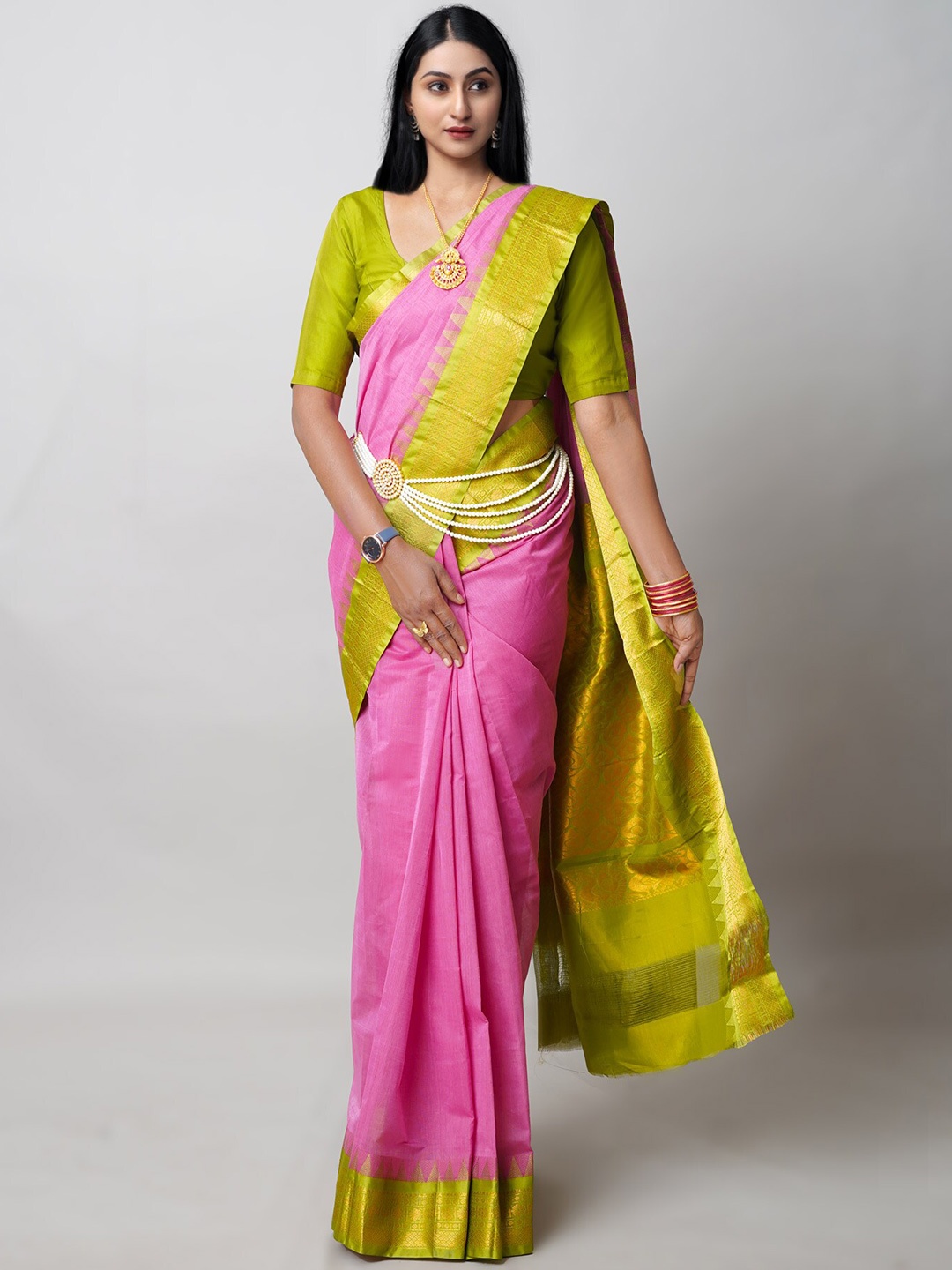 

Unnati Silks Woven Design Zari Pure Cotton Handloom Gadwal Saree, Pink