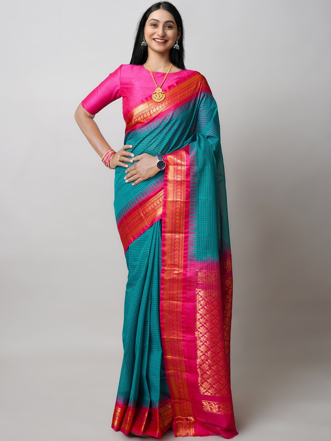 

Unnati Silks Woven Design Zari Pure Cotton Handloom Gadwal Saree, Green