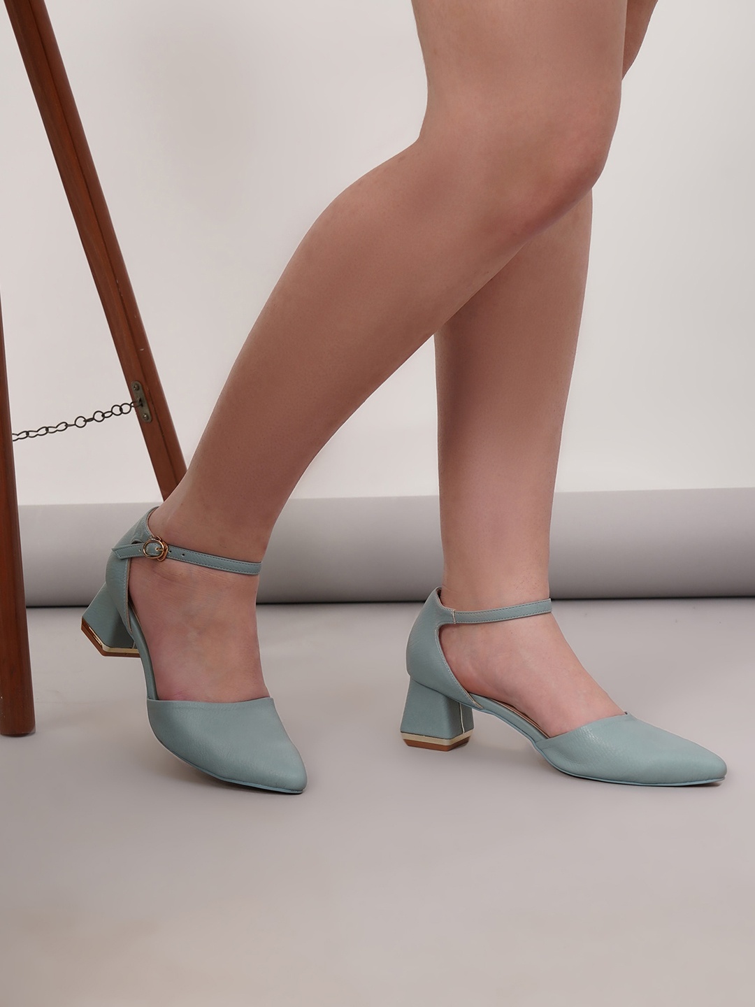 

Sherrif Shoes Round Toe Block Heeled Pumps, Blue