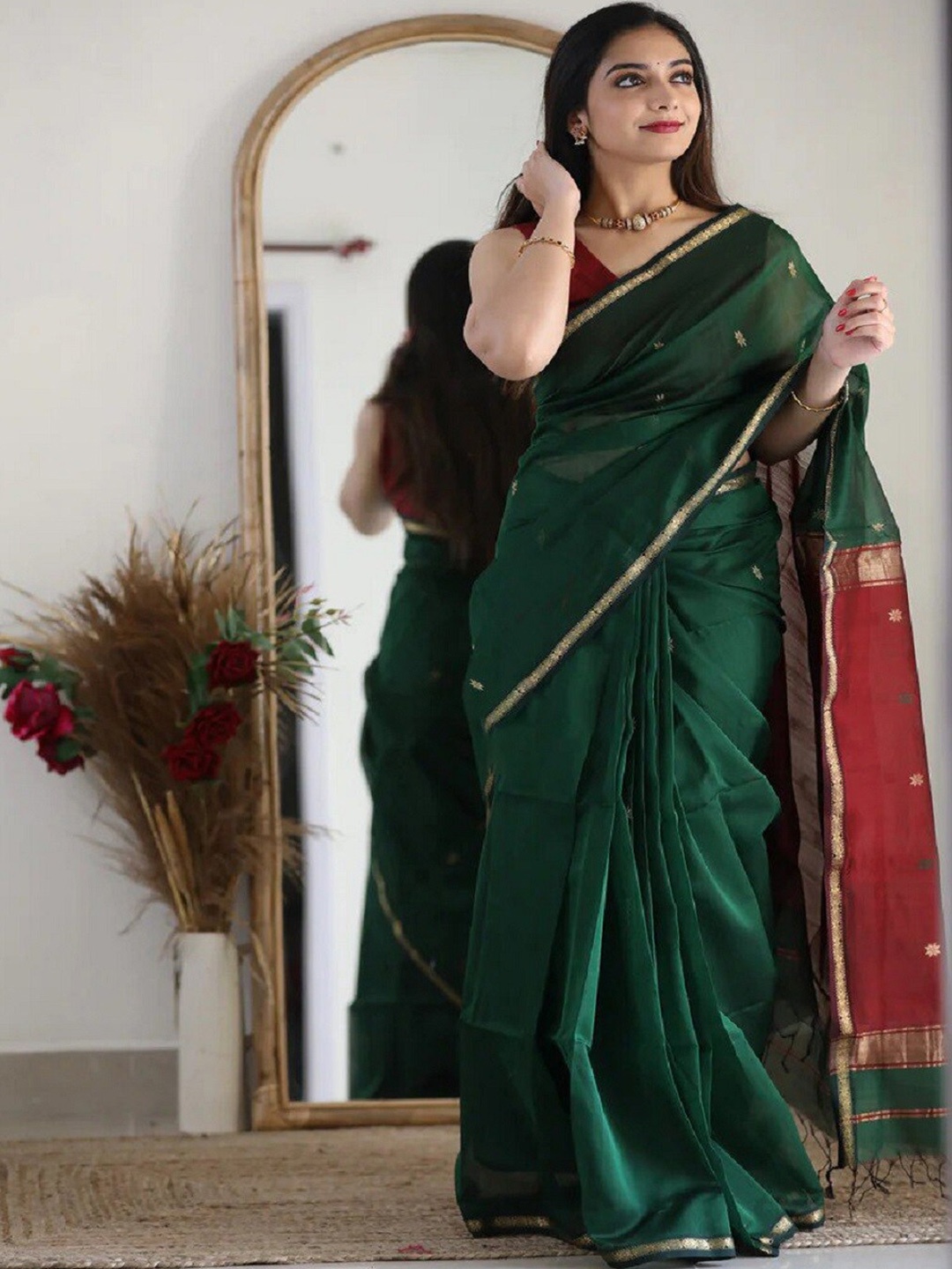 

ESOMIC EXPORT Floral Woven Design Zari Art Silk Banarasi Saree, Sea green
