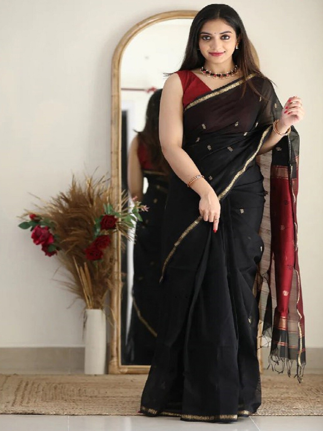 

ESOMIC EXPORT Ethnic Woven Design Zari Art Silk Banarasi Saree, Black