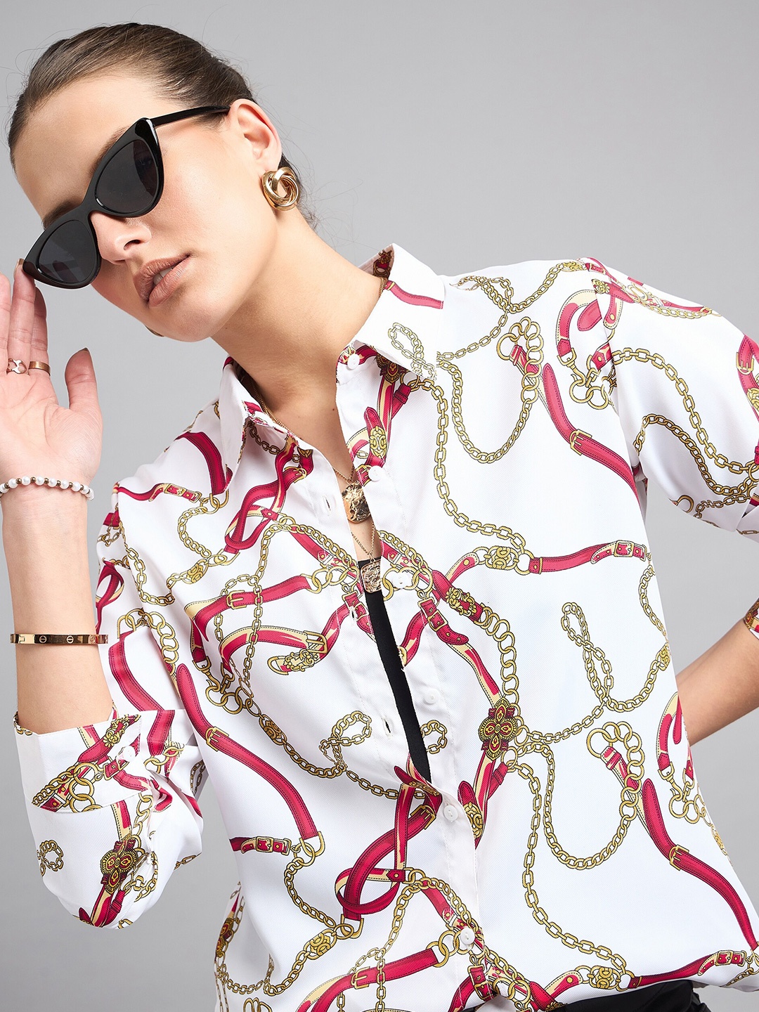 

Style Quotient Graphic Printed Spread Collar Shirt, Off white