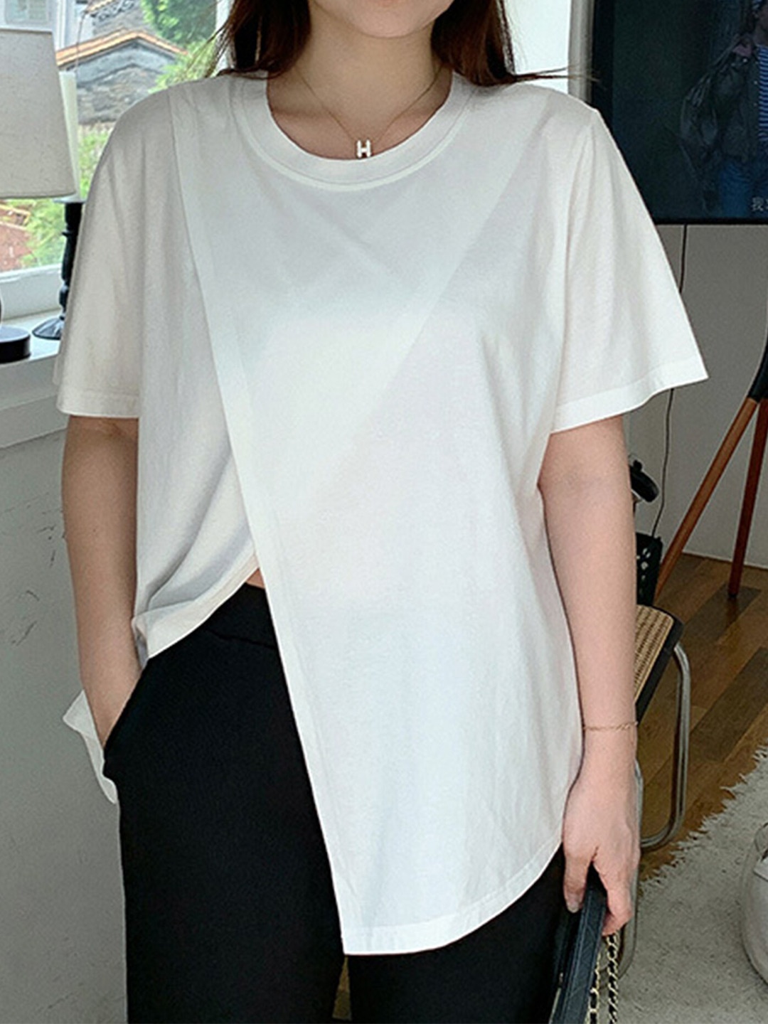 

LULU & SKY Round Neck Short Sleeves Cotton Regular Top, White