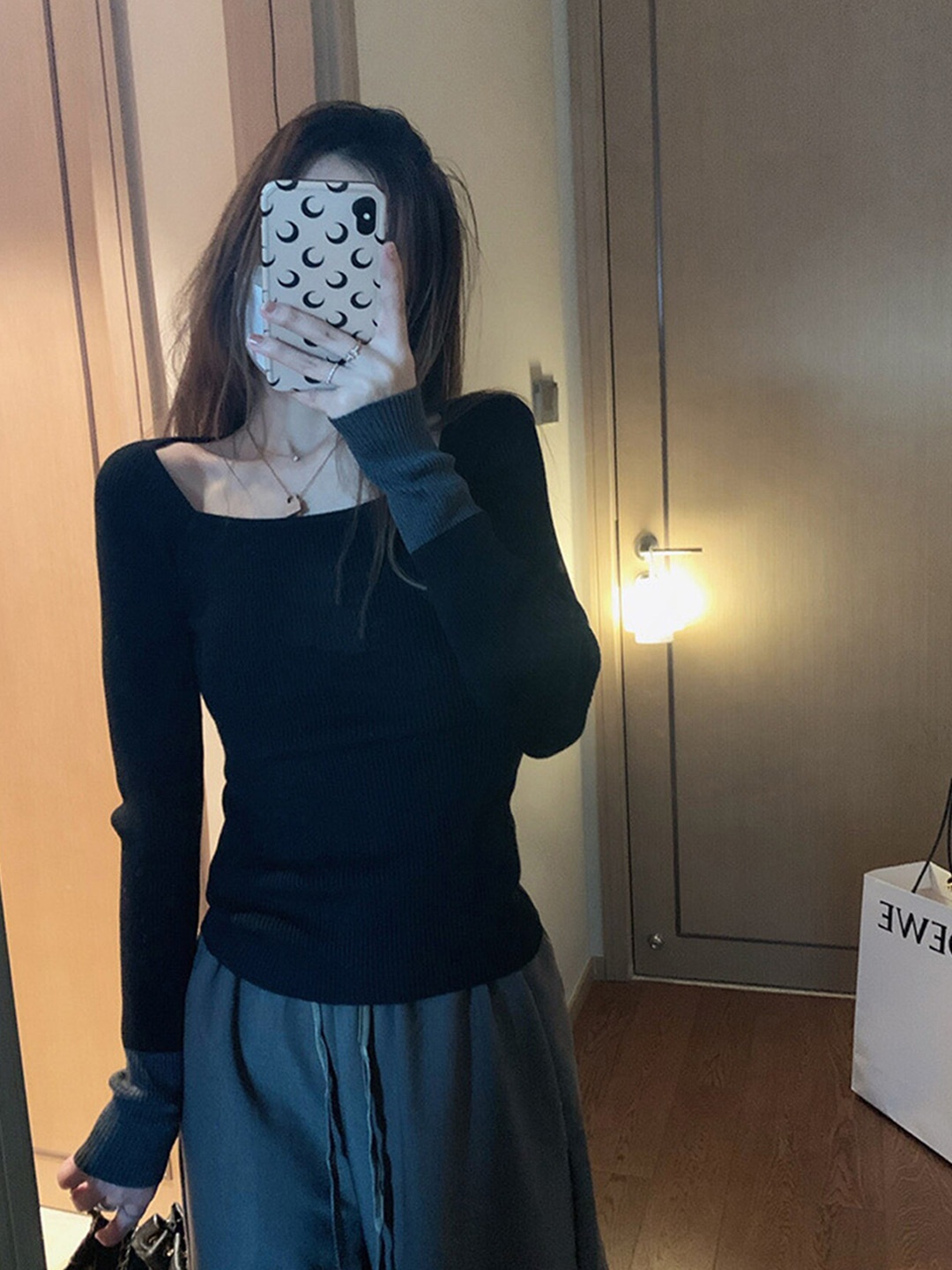 

LULU & SKY Long Sleeves Casual T-shirt, Black