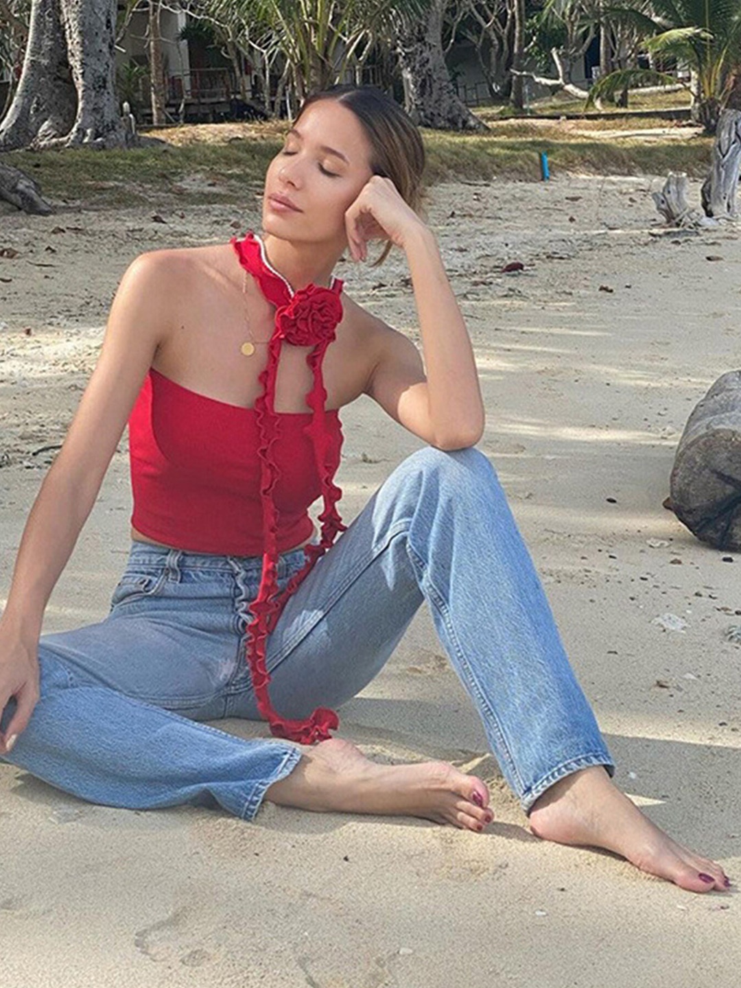 

LULU & SKY Strapless Tube Top With Choker-Detail, Red