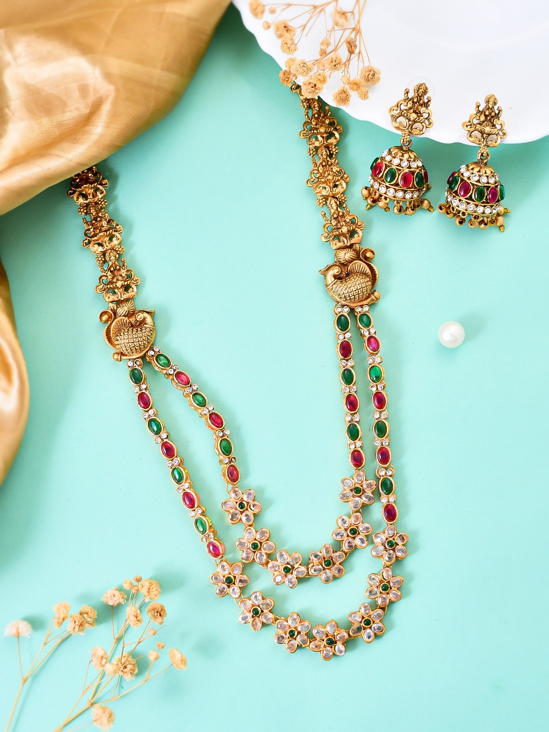 

Silvermerc Designs Gold-Plated Kundan Studded Jewellery Set