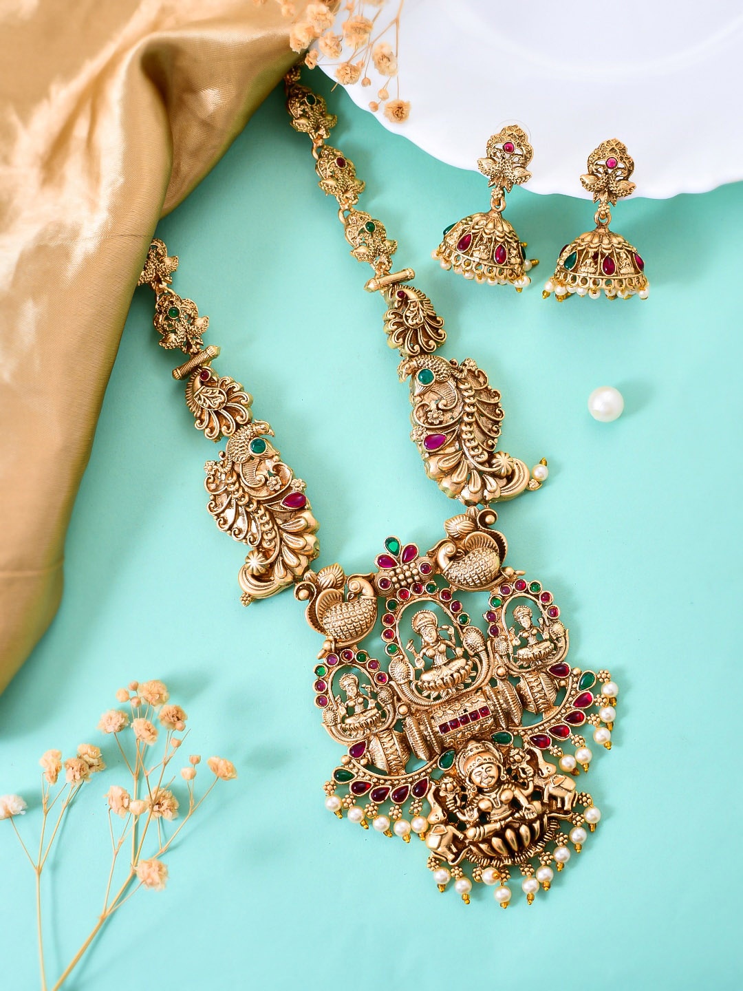 

Silvermerc Designs Gold-Plated Stone Studded Jewellery Set
