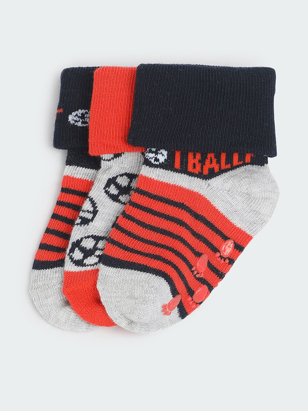 

max Boys Pack Of 3 Patterned Ankle Length Socks, Black