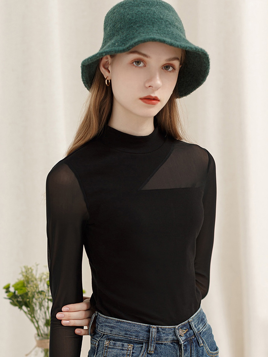 

LULU & SKY High Neck Long Sleeves Top, Black