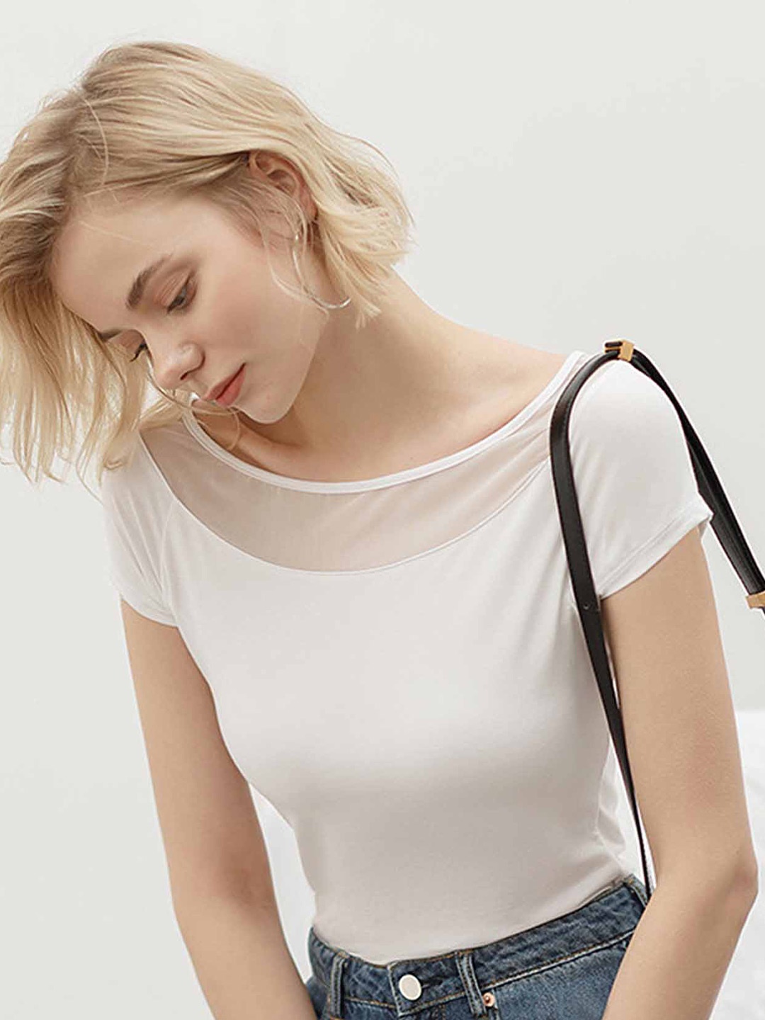 

LULU & SKY Round Neck Top, White