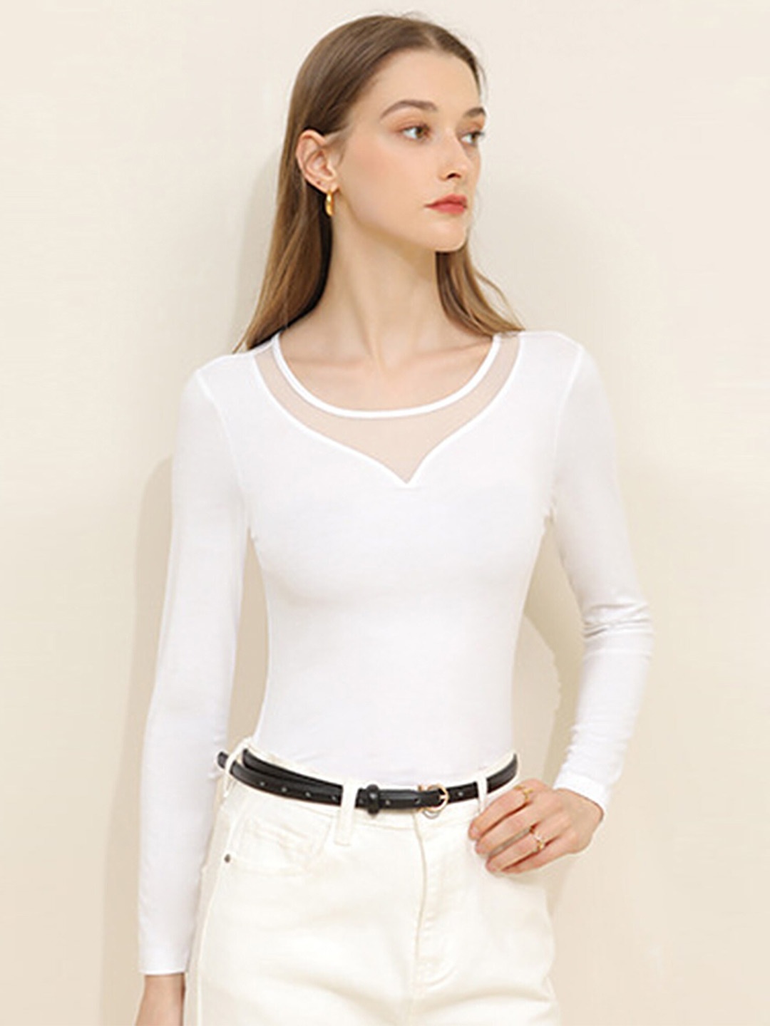 

LULU & SKY Round Neck Slim Fitted Top, White