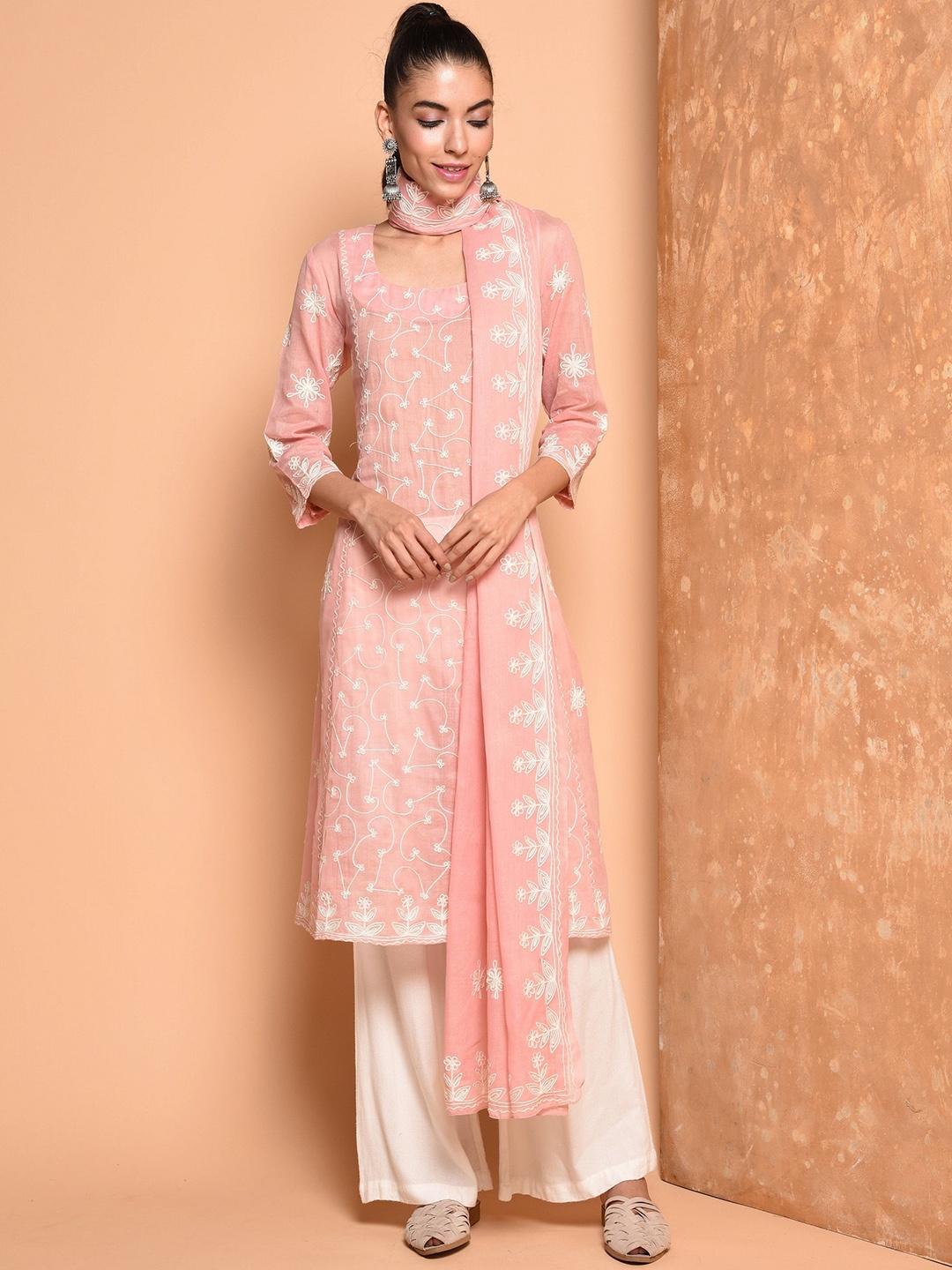 

KAANCHIE NANGGIA Women Ethnic Motifs Embroidered Regular Thread Work Pure Cotton Kurta with Palazzos & With, Pink