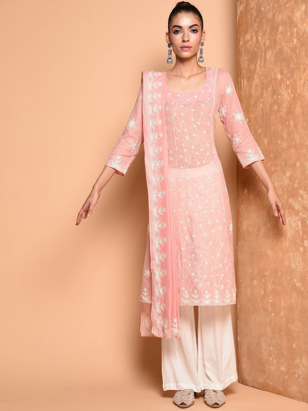 

KAANCHIE NANGGIA Women Ethnic Motifs Embroidered Regular Pure Cotton Kurta with Palazzos & With Dupatta, Pink