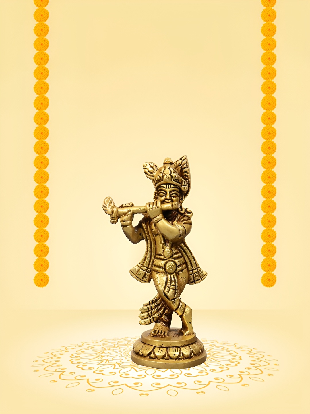 

Spillbox Gold-Toned Showpiece