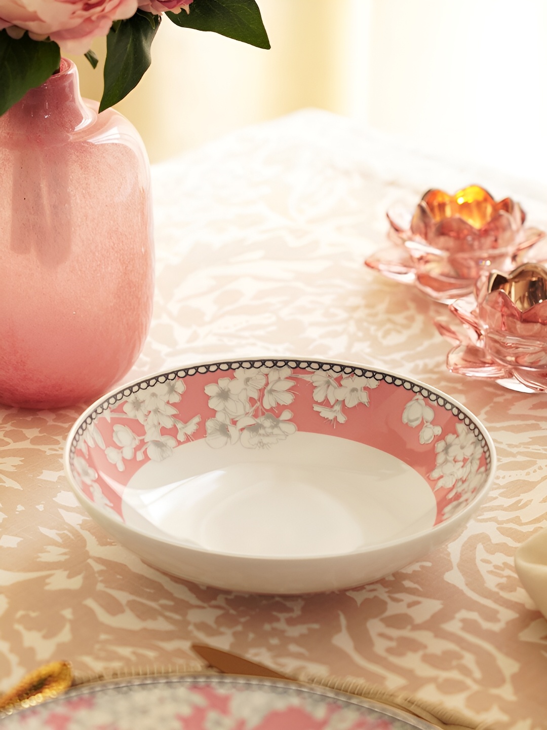 

Pure Home and Living Pink & White Floral Printed Ceramic Dishwasher Safe Serving Bowl