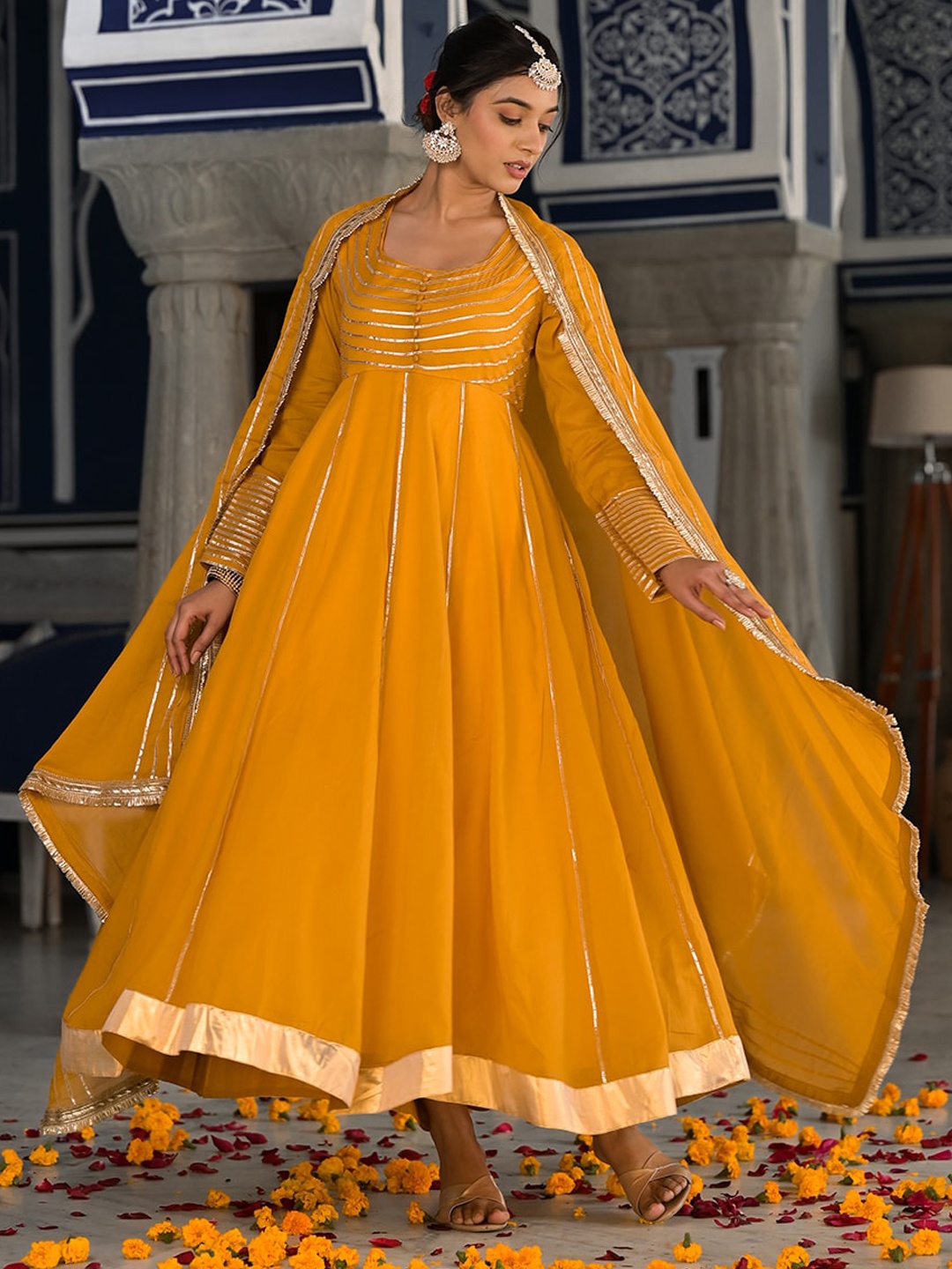 

Varanga Gota Embellished Anarkali Kurta With Dupatta, Mustard