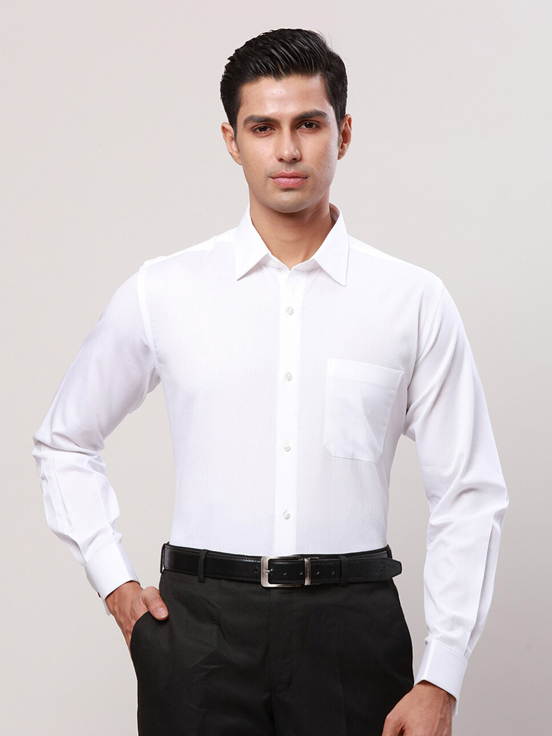 

Raymond Cutaway Collar Cotton Contemporary-Fit Shirts, White