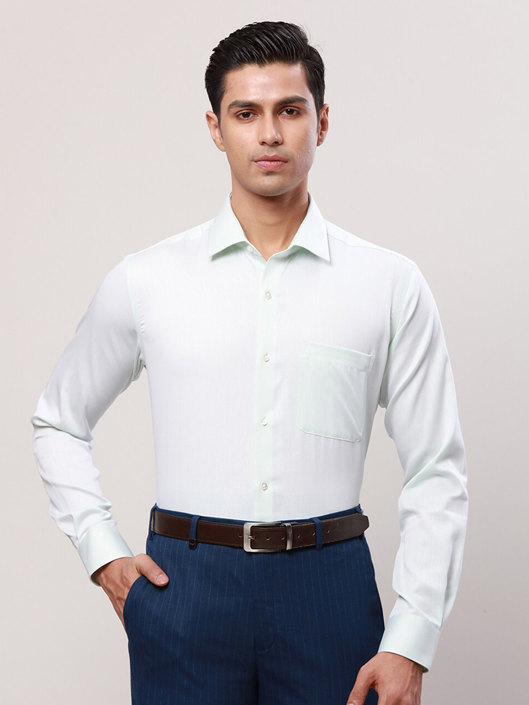 

Raymond Contemporary Fit Cutaway Collar Cotton Formal Shirt, Green