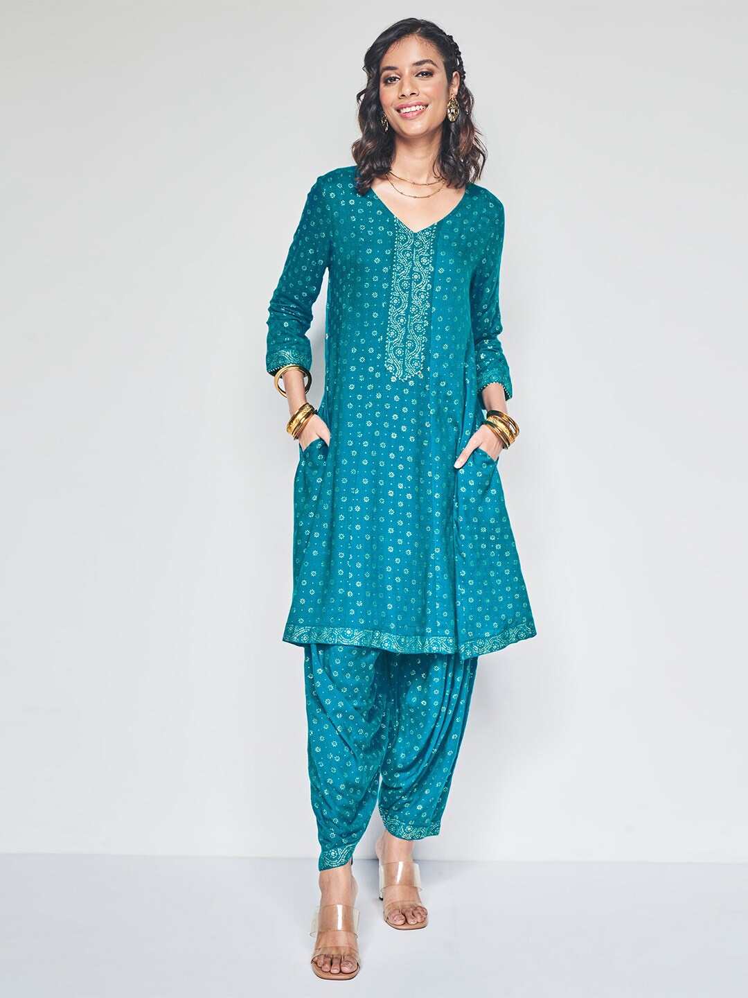 

Global Desi Floral Printed V-Neck Three-Quarter Sleeves A-Line Kurta With Patiala, Teal