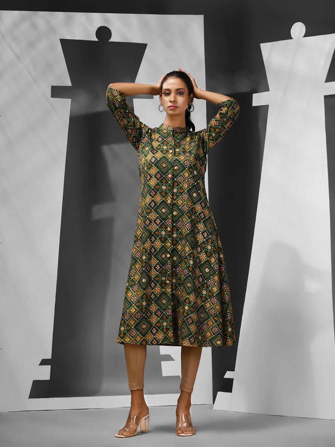 

Charukriti Bandhani Printed Mandarin Collar A-Line Kurta, Green
