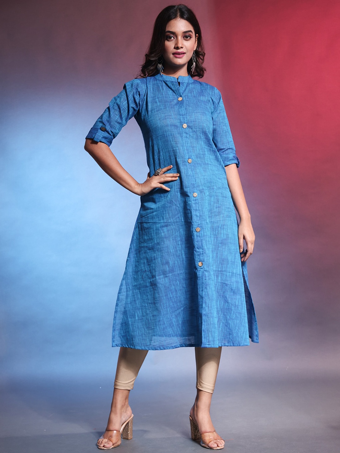 

Charukriti Women Thread Work Kurta, Blue