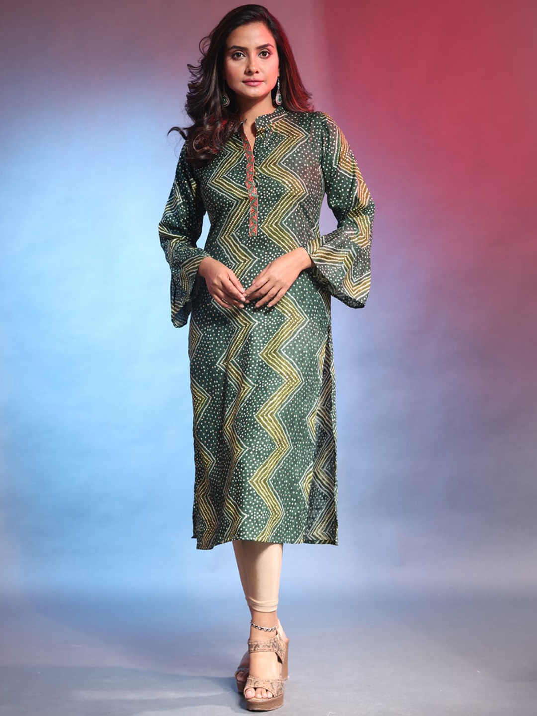 

Charukriti Women Geometric Kurta, Green